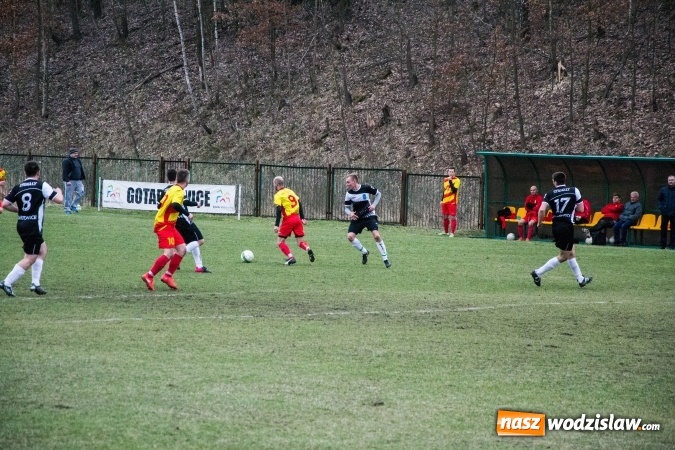 Zdjęcie w galerii na portalu naszwodzislaw.com: Płomień z Połomi nie dał szans gotartowickim Sygnałom wiadomości z regionu
