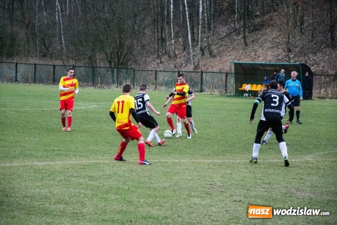 Zdjęcie w galerii na portalu naszwodzislaw.com: Płomień z Połomi nie dał szans gotartowickim Sygnałom wiadomości z regionu