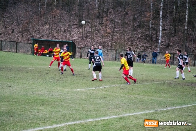 Zdjęcie w galerii na portalu naszwodzislaw.com: Płomień z Połomi nie dał szans gotartowickim Sygnałom wiadomości z regionu