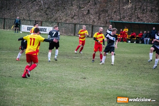 Zdjęcie w galerii na portalu naszwodzislaw.com: Płomień z Połomi nie dał szans gotartowickim Sygnałom wiadomości z regionu