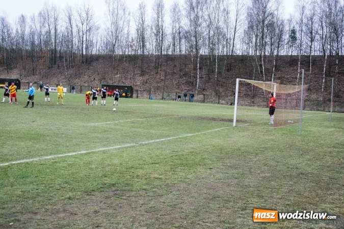 Zdjęcie w galerii na portalu naszwodzislaw.com: Płomień z Połomi nie dał szans gotartowickim Sygnałom wiadomości z regionu