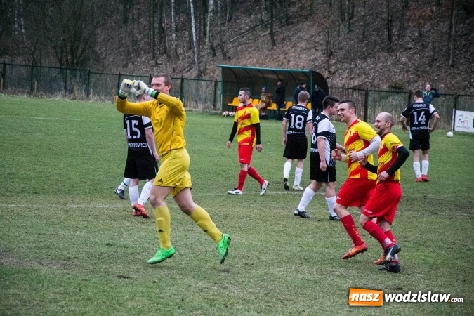 Zdjęcie w galerii na portalu naszwodzislaw.com: Płomień z Połomi nie dał szans gotartowickim Sygnałom wiadomości z regionu