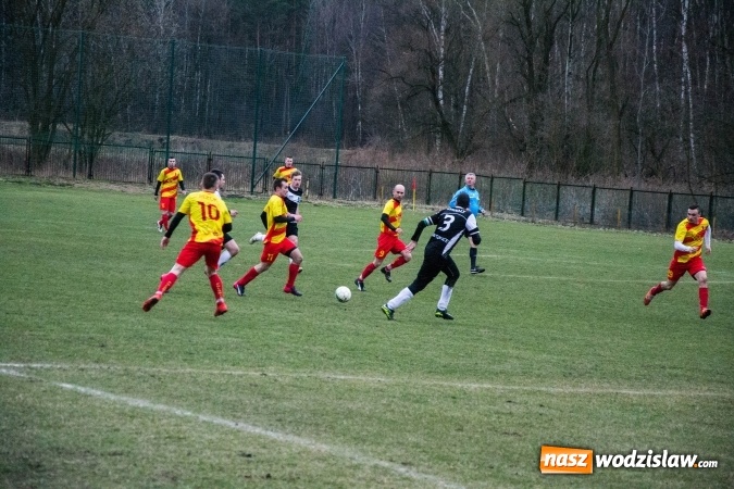 Zdjęcie w galerii na portalu naszwodzislaw.com: Płomień z Połomi nie dał szans gotartowickim Sygnałom wiadomości z regionu