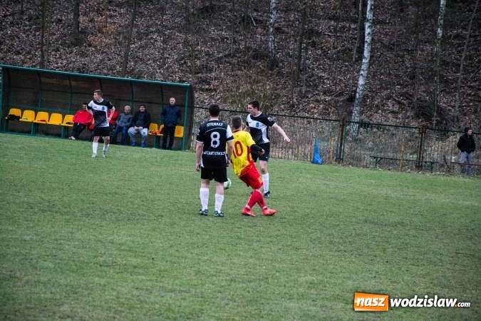 Zdjęcie w galerii na portalu naszwodzislaw.com: Płomień z Połomi nie dał szans gotartowickim Sygnałom wiadomości z regionu