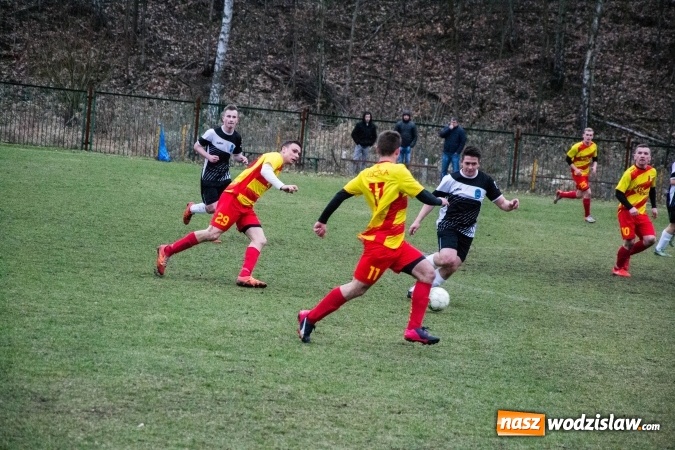 Zdjęcie w galerii na portalu naszwodzislaw.com: Płomień z Połomi nie dał szans gotartowickim Sygnałom wiadomości z regionu