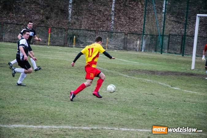 Zdjęcie w galerii na portalu naszwodzislaw.com: Płomień z Połomi nie dał szans gotartowickim Sygnałom wiadomości z regionu