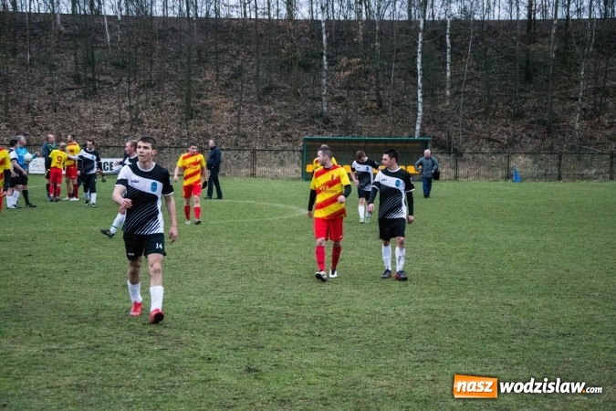 Zdjęcie w galerii na portalu naszwodzislaw.com: Płomień z Połomi nie dał szans gotartowickim Sygnałom wiadomości z regionu