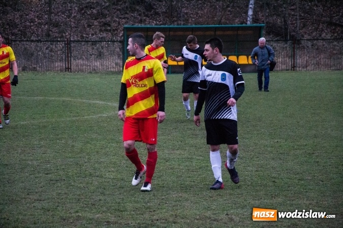 Zdjęcie w galerii na portalu naszwodzislaw.com: Płomień z Połomi nie dał szans gotartowickim Sygnałom wiadomości z regionu