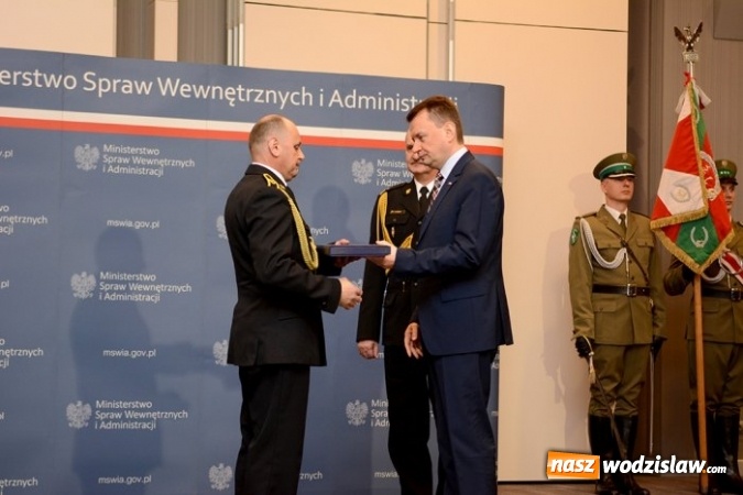 Zdjęcie w galerii na portalu naszwodzislaw.com: Bohaterowie czas&oacute;w pokoju. Wodzisławscy policjanci nagrodzeni przez szefa MSWiA wiadomości z regionu