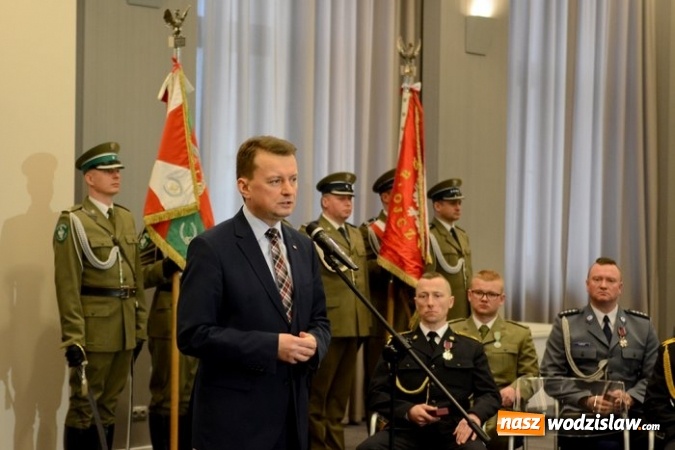 Zdjęcie w galerii na portalu naszwodzislaw.com: Bohaterowie czas&oacute;w pokoju. Wodzisławscy policjanci nagrodzeni przez szefa MSWiA wiadomości z regionu