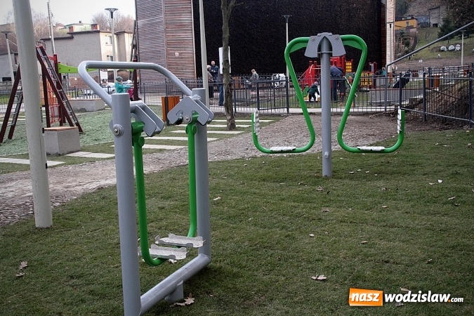 Zdjęcie w galerii na portalu naszwodzislaw.com: Wystartował nowy sezon uzdrowiskowy przy radlińskiej tężni wiadomości z regionu