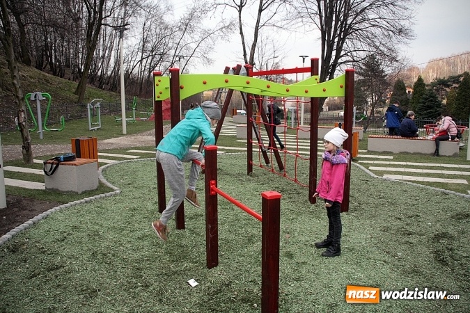 Zdjęcie w galerii na portalu naszwodzislaw.com: Wystartował nowy sezon uzdrowiskowy przy radlińskiej tężni wiadomości z regionu