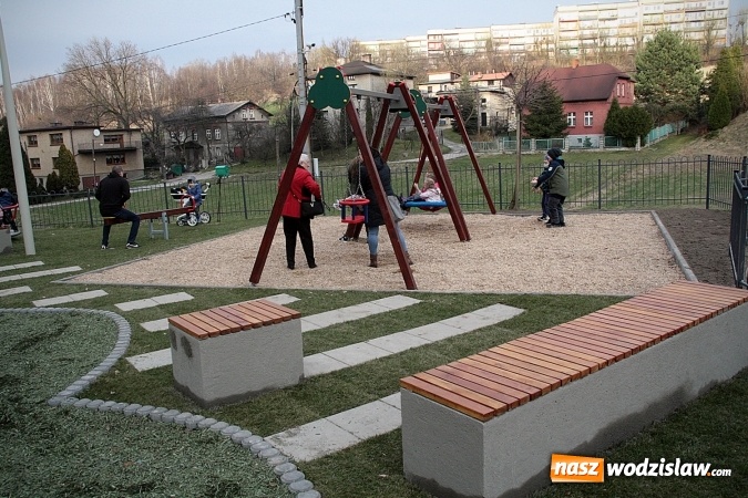 Zdjęcie w galerii na portalu naszwodzislaw.com: Wystartował nowy sezon uzdrowiskowy przy radlińskiej tężni wiadomości z regionu