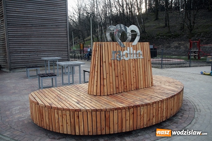 Zdjęcie w galerii na portalu naszwodzislaw.com: Wystartował nowy sezon uzdrowiskowy przy radlińskiej tężni wiadomości z regionu