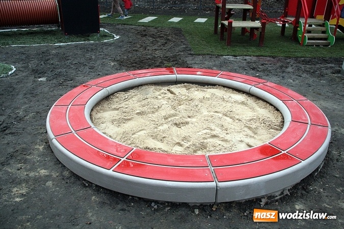 Zdjęcie w galerii na portalu naszwodzislaw.com: Wystartował nowy sezon uzdrowiskowy przy radlińskiej tężni wiadomości z regionu