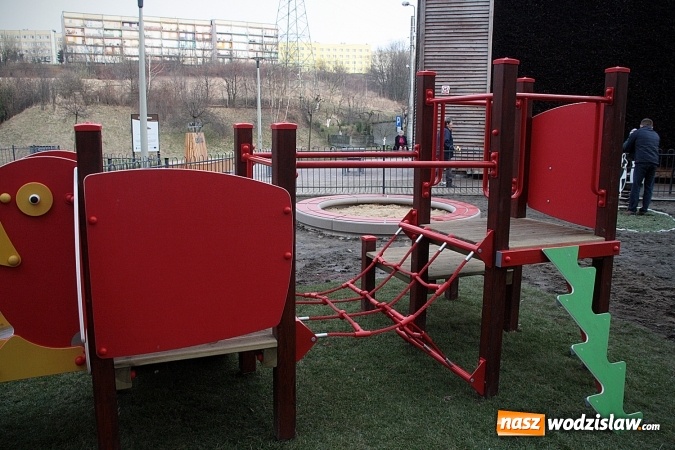 Zdjęcie w galerii na portalu naszwodzislaw.com: Wystartował nowy sezon uzdrowiskowy przy radlińskiej tężni wiadomości z regionu