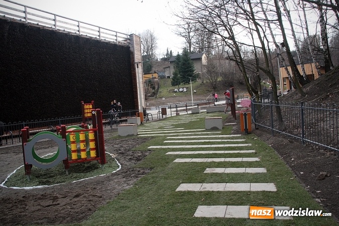 Zdjęcie w galerii na portalu naszwodzislaw.com: Wystartował nowy sezon uzdrowiskowy przy radlińskiej tężni wiadomości z regionu