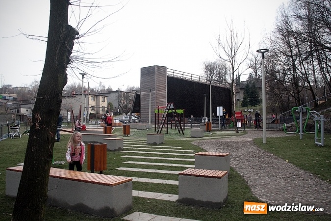 Zdjęcie w galerii na portalu naszwodzislaw.com: Wystartował nowy sezon uzdrowiskowy przy radlińskiej tężni wiadomości z regionu