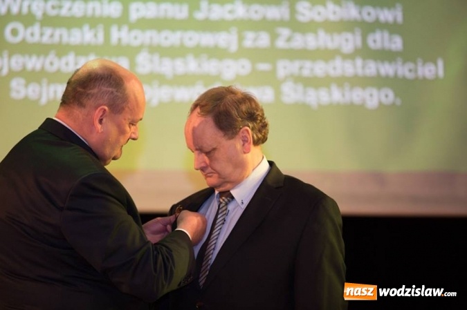 Zdjęcie w galerii na portalu naszwodzislaw.com: Radlin świętuje 20-lecie samorządności. Uroczysta sesja z okazji jubileuszu wiadomości z regionu