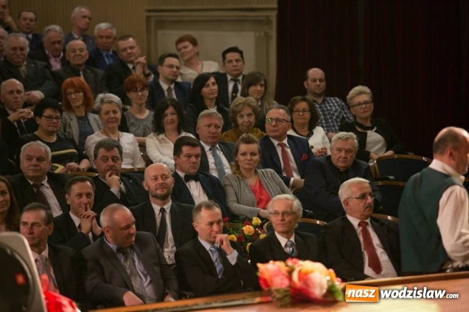 Zdjęcie w galerii na portalu naszwodzislaw.com: Radlin świętuje 20-lecie samorządności. Uroczysta sesja z okazji jubileuszu wiadomości z regionu