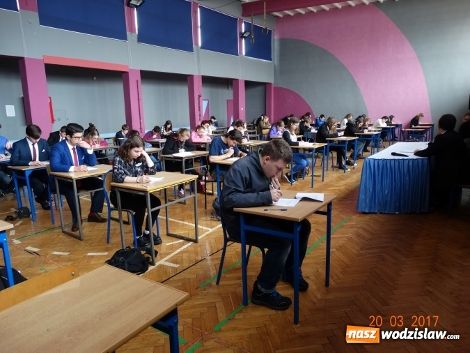 Zdjęcie w galerii na portalu naszwodzislaw.com: Gimnazjaliści powiatu wodzisławskiego lepsi niż uczniowie pozostałych szkół. Podsumowanie konkursu Wiedzy o Sejmie wiadomości z regionu