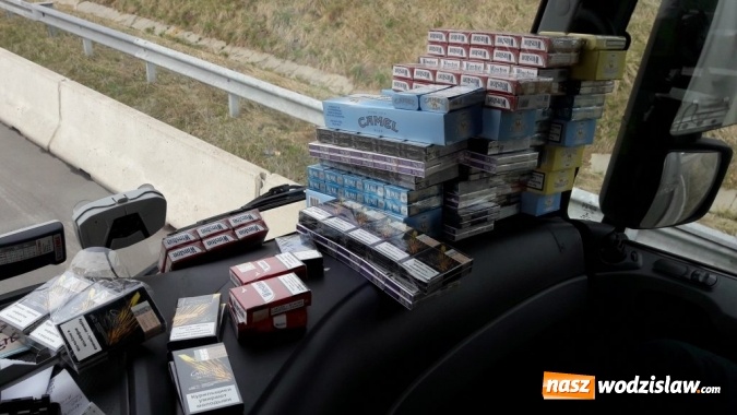 Zdjęcie w galerii na portalu naszwodzislaw.com: Udaremniony przemyt. Łącznie ujawniono 350 paczek papierosów  wiadomości z regionu