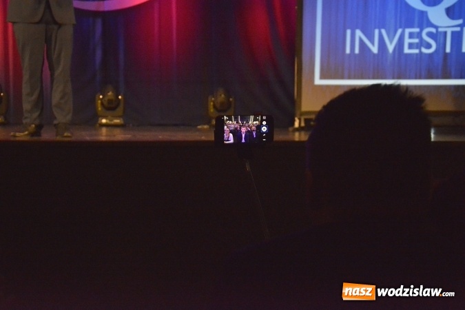 Zdjęcie w galerii na portalu naszwodzislaw.com: Kabaret Młodych Panów bawił w WCK wiadomości z regionu