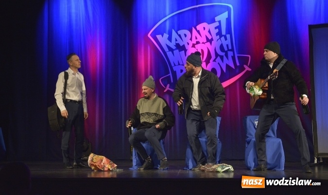 Zdjęcie w galerii na portalu naszwodzislaw.com: Kabaret Młodych Panów bawił w WCK wiadomości z regionu
