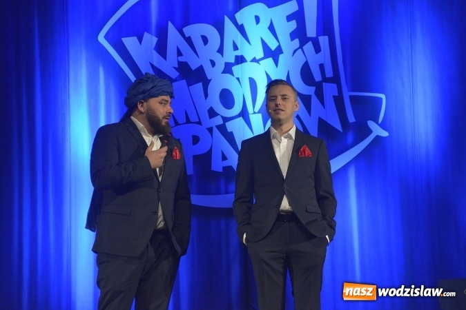 Zdjęcie w galerii na portalu naszwodzislaw.com: Kabaret Młodych Panów bawił w WCK wiadomości z regionu