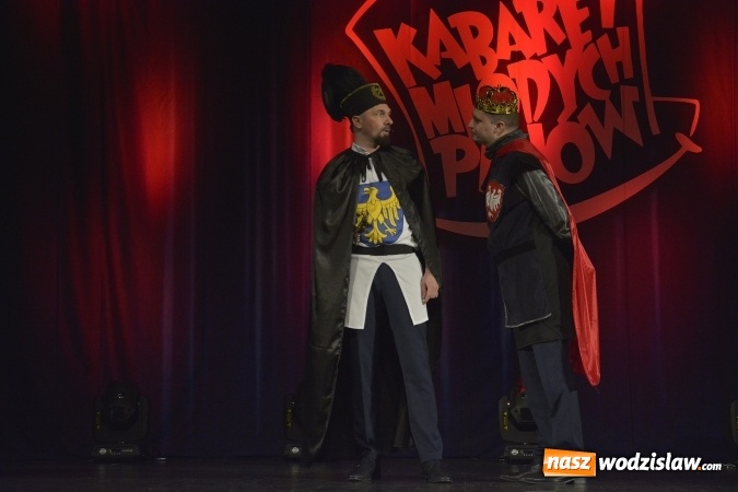 Zdjęcie w galerii na portalu naszwodzislaw.com: Kabaret Młodych Panów bawił w WCK wiadomości z regionu