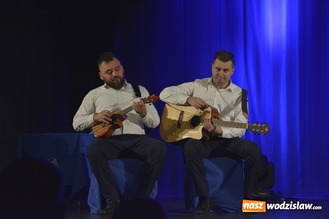 Zdjęcie w galerii na portalu naszwodzislaw.com: Kabaret Młodych Panów bawił w WCK wiadomości z regionu