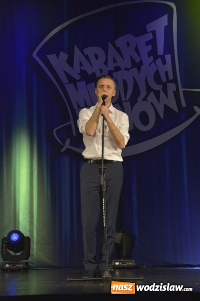 Zdjęcie w galerii na portalu naszwodzislaw.com: Kabaret Młodych Panów bawił w WCK wiadomości z regionu