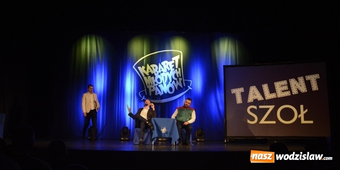 Zdjęcie w galerii na portalu naszwodzislaw.com: Kabaret Młodych Panów bawił w WCK wiadomości z regionu