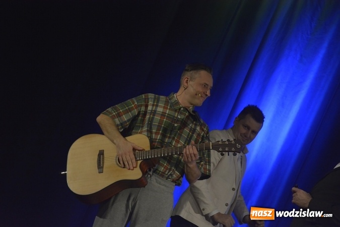 Zdjęcie w galerii na portalu naszwodzislaw.com: Kabaret Młodych Panów bawił w WCK wiadomości z regionu