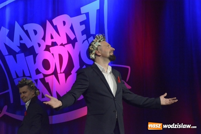 Zdjęcie w galerii na portalu naszwodzislaw.com: Kabaret Młodych Panów bawił w WCK wiadomości z regionu