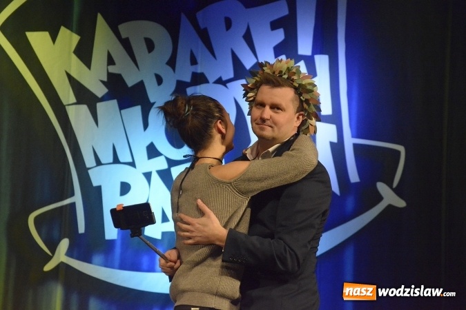 Zdjęcie w galerii na portalu naszwodzislaw.com: Kabaret Młodych Panów bawił w WCK wiadomości z regionu