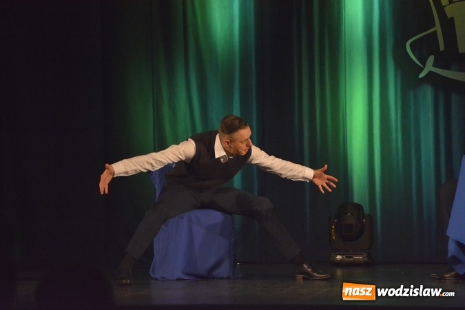 Zdjęcie w galerii na portalu naszwodzislaw.com: Kabaret Młodych Panów bawił w WCK wiadomości z regionu