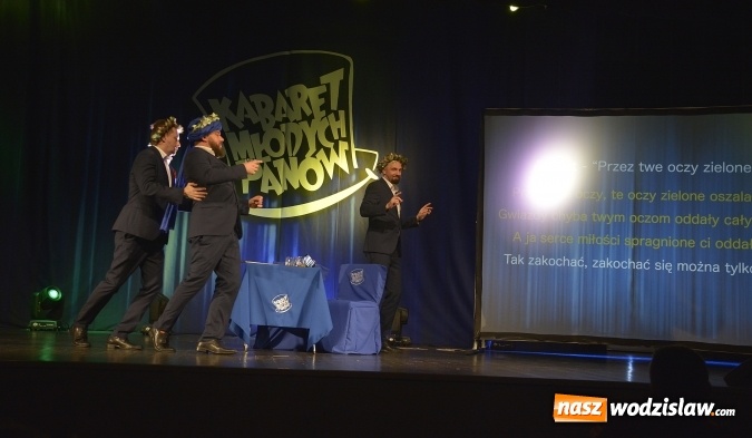Zdjęcie w galerii na portalu naszwodzislaw.com: Kabaret Młodych Panów bawił w WCK wiadomości z regionu