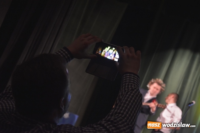 Zdjęcie w galerii na portalu naszwodzislaw.com: Kabaret Młodych Panów bawił w WCK wiadomości z regionu