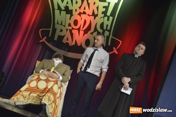 Zdjęcie w galerii na portalu naszwodzislaw.com: Kabaret Młodych Panów bawił w WCK wiadomości z regionu