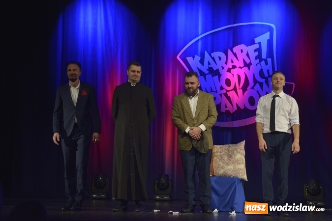 Zdjęcie w galerii na portalu naszwodzislaw.com: Kabaret Młodych Panów bawił w WCK wiadomości z regionu
