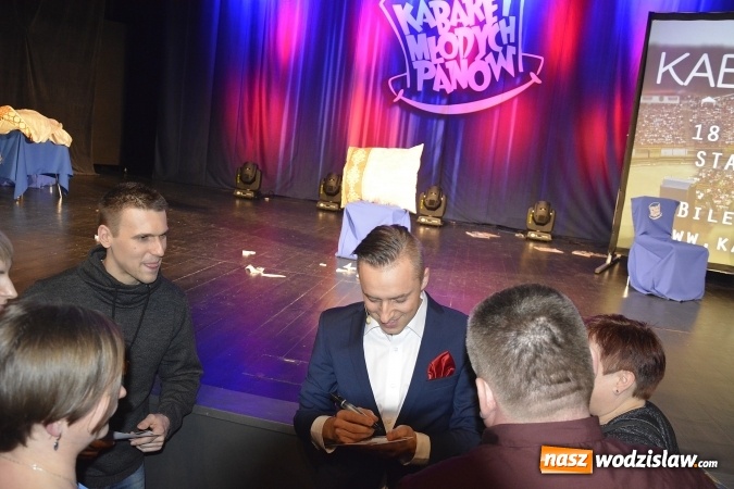 Zdjęcie w galerii na portalu naszwodzislaw.com: Kabaret Młodych Panów bawił w WCK wiadomości z regionu