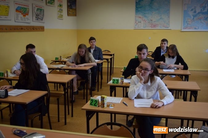 Zdjęcie w galerii na portalu naszwodzislaw.com: Uczniowie z powiatu raciborskiego i wodzisławskiego rywalizowali w kolejnej edycji Turnieju Mądrych Głów wiadomości z regionu