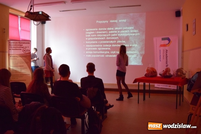 Zdjęcie w galerii na portalu naszwodzislaw.com: Uczniowie z powiatu raciborskiego i wodzisławskiego rywalizowali w kolejnej edycji Turnieju Mądrych Głów wiadomości z regionu