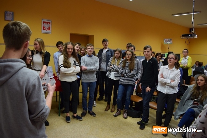 Zdjęcie w galerii na portalu naszwodzislaw.com: Uczniowie z powiatu raciborskiego i wodzisławskiego rywalizowali w kolejnej edycji Turnieju Mądrych Głów wiadomości z regionu