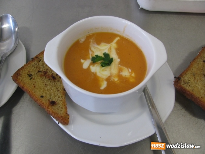 Zdjęcie w galerii na portalu naszwodzislaw.com: Warsztaty z nowoczesnej kuchni śląskiej w Ekonomiku  wiadomości z regionu