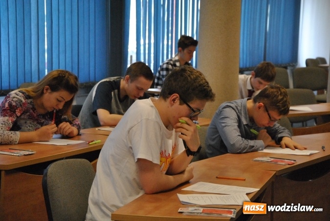 Zdjęcie w galerii na portalu naszwodzislaw.com: Konkurs wiedzy o Irlandii na Dzień Świętego Patryka wiadomości z regionu