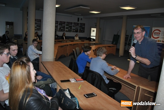 Zdjęcie w galerii na portalu naszwodzislaw.com: Konkurs wiedzy o Irlandii na Dzień Świętego Patryka wiadomości z regionu