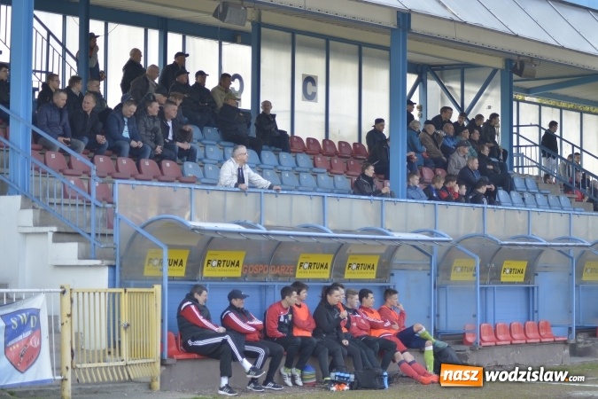 Zdjęcie w galerii na portalu naszwodzislaw.com: Podział punktów w derbowym meczu przy Bogumińskiej wiadomości z regionu