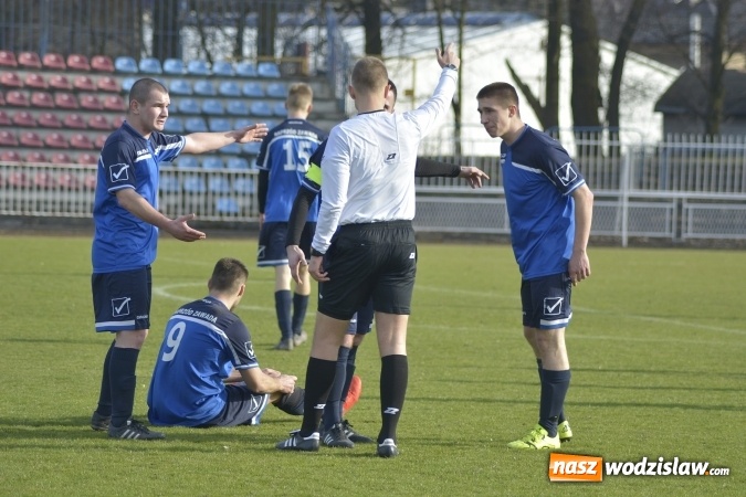 Zdjęcie w galerii na portalu naszwodzislaw.com: Podział punktów w derbowym meczu przy Bogumińskiej wiadomości z regionu